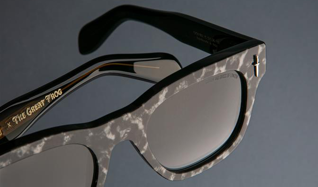 The crossbones sunglasses in Leopard on Black